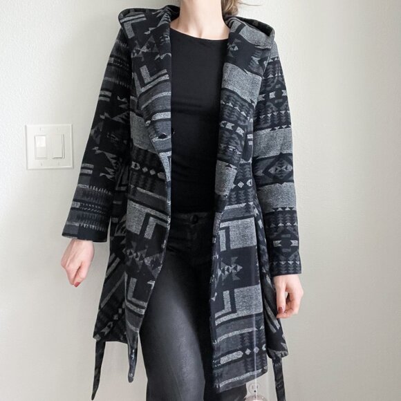 FOREVER 21 Hooded Aztec Boho Wrap Coat - Hippie Shawl Winter Jacket (S) - Picture 7 of 14